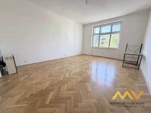 Pronájem bytu 2+kk, Hradec Králové, Nerudova, 55 m2
