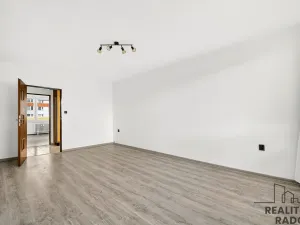 Pronájem bytu 3+1, Pardubice - Polabiny, Partyzánů, 72 m2