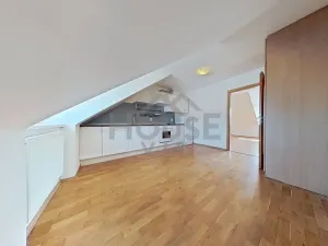 Prodej bytu 2+1, Praha - Dejvice, 57 m2