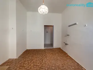 Prodej bytu 1+1, Mariánské Lázně, Mladějovského, 41 m2