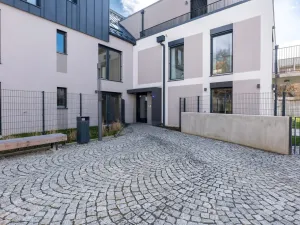 Prodej bytu 1+kk, Praha - Lysolaje, Lysolajské údolí, 43 m2