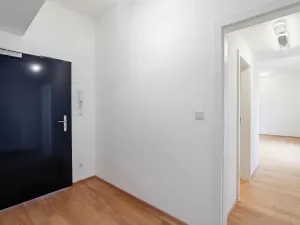 Prodej bytu 1+kk, Praha - Lysolaje, Lysolajské údolí, 43 m2