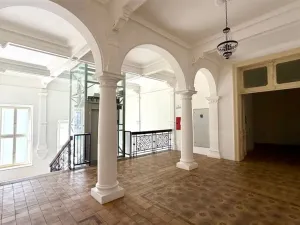 Pronájem bytu 1+kk, Cheb, náměstí Krále Jiřího z Poděbrad, 36 m2