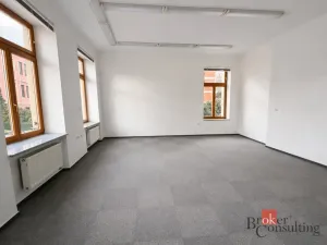 Pronájem kanceláře, Opava - Předměstí, Janská, 280 m2