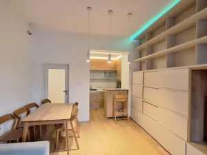 Prodej rodinného domu, Teplice, Laubeho náměstí, 425 m2