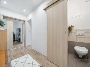 Prodej bytu 3+1, Brno - Lesná, Šrámkova, 72 m2