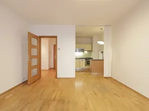 Pronájem kanceláře, Praha - Smíchov, Karla Engliše, 63 m2