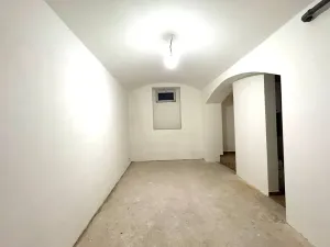 Pronájem kanceláře, Praha - Strašnice, Saratovská, 110 m2