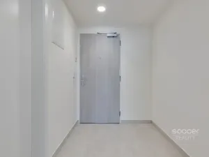 Pronájem bytu 1+kk, Praha - Hloubětín, Poděbradská, 32 m2