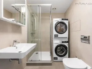 Pronájem bytu 1+kk, Praha - Modřany, Vrátnická, 38 m2