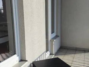 Pronájem bytu 1+kk, Praha - Strašnice, Názovská, 39 m2