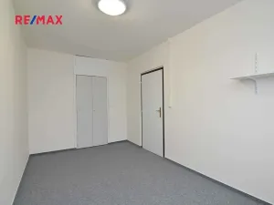 Pronájem bytu 3+1, Praha - Bohnice, Eledrova, 70 m2