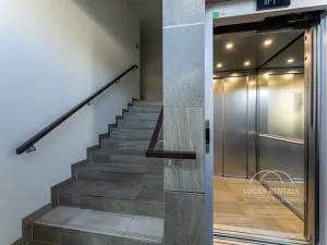 Pronájem bytu 2+kk, Praha - Kamýk, Freiwaldova, 43 m2