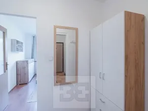 Pronájem bytu 2+kk, Praha - Ruzyně, Ciolkovského, 42 m2