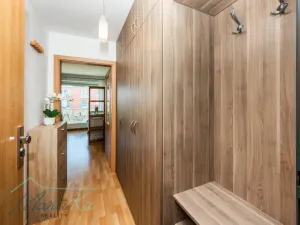 Prodej bytu 1+kk, Hostivice, Žitná, 31 m2