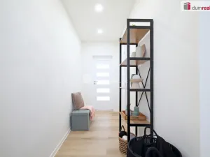Prodej bytu 3+1, Liberec - Liberec VI-Rochlice, Na Jezírku, 70 m2