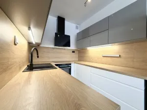 Pronájem bytu 2+kk, Liberec - Liberec VII-Horní Růžodol, Jeronýmova, 64 m2