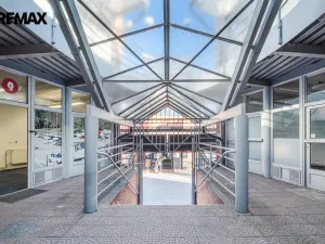 Pronájem obchodního prostoru, Zlín, třída Tomáše Bati, 31 m2