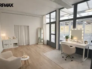 Pronájem obchodního prostoru, Zlín, třída Tomáše Bati, 20 m2