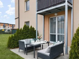 Prodej bytu 3+kk, Hostouň, U Tvrze, 70 m2