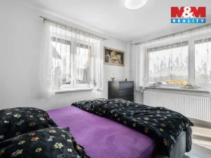 Prodej rodinného domu, Očihov, 280 m2