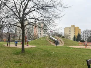 Pronájem bytu 2+kk, Praha - Bohnice, Radomská, 44 m2