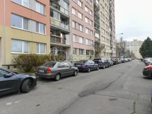 Pronájem bytu 2+kk, Praha - Bohnice, Radomská, 44 m2