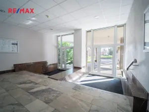 Prodej bytu 1+kk, Praha - Strašnice, Černokostelecká, 26 m2