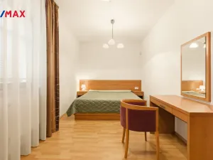 Prodej rodinného domu, Karlovy Vary, Slovenská, 137 m2