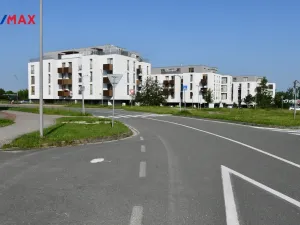 Pronájem bytu 1+kk, Hradec Králové - Třebeš, Svatojánská, 30 m2