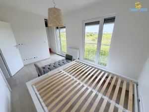 Pronájem rodinného domu, Horoměřice, Karla IV., 94 m2