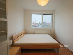 Pronájem bytu 2+kk, Praha - Kbely, Pod Nouzovem, 66 m2