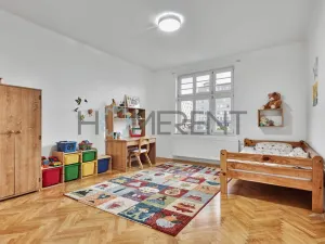 Pronájem bytu 3+1, Liberec - Liberec III-Jeřáb, nám. Soukenné, 106 m2