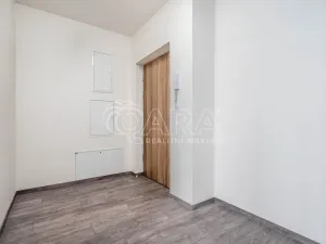 Prodej bytu 2+kk, Praha - Hlubočepy, Ke Smíchovu, 47 m2