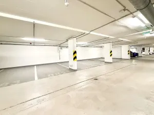 Prodej obchodního prostoru, Praha - Karlín, Za Karlínským přístavem, 73 m2