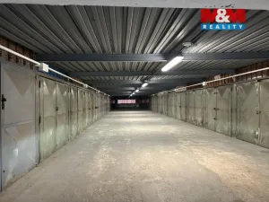 Pronájem garáže, Kladno, Bellevue, 19 m2
