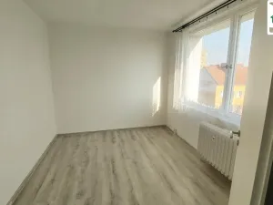 Pronájem bytu 4+1, Cheb, Palackého, 74 m2