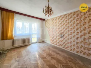 Prodej bytu 2+1, Karviná, tř. Těreškovové, 56 m2