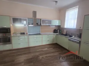 Pronájem bytu 3+1, Opava - Předměstí, Gudrichova, 139 m2