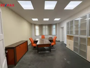 Pronájem kanceláře, Ostrava - Slezská Ostrava, náměstí Jurije Gagarina, 165 m2