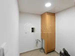 Pronájem kanceláře, Praha - Nové Město, Spálená, 127 m2