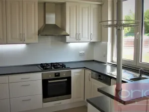 Pronájem rodinného domu, Průhonice, Pod Valem II., 280 m2