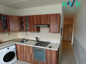 Prodej bytu 3+1, Loket, Sportovní, 70 m2