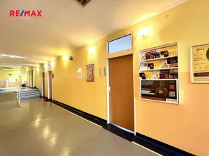 Pronájem kanceláře, Kyjov, Masarykovo náměstí, 21 m2