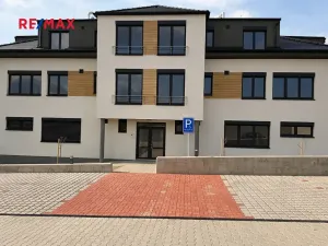 Pronájem bytu 2+kk, Hovorany, 48 m2