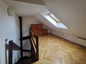 Pronájem pokoje, Praha, Na Větrníku, 30 m2