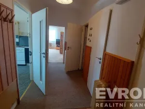 Pronájem bytu 2+1, Praha - Kobylisy, Kobyliské náměstí, 66 m2