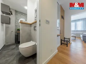 Pronájem bytu 2+kk, Karlovy Vary, Krymská, 54 m2