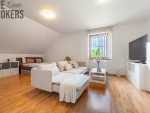 Prodej rodinného domu, Kovanice, 201 m2