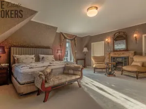 Prodej rodinného domu, Praha - Dolní Měcholupy, U přejezdu, 359 m2